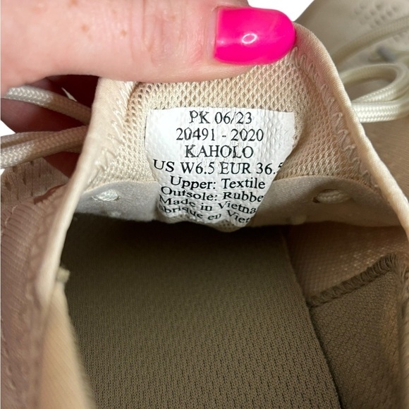 Olukai Kaholo Sneakers in Tan Size 6.5 - Picture 8 of 9